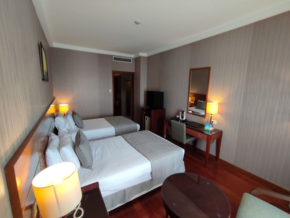 The Green Park Bostancı Standard Twin Room 4