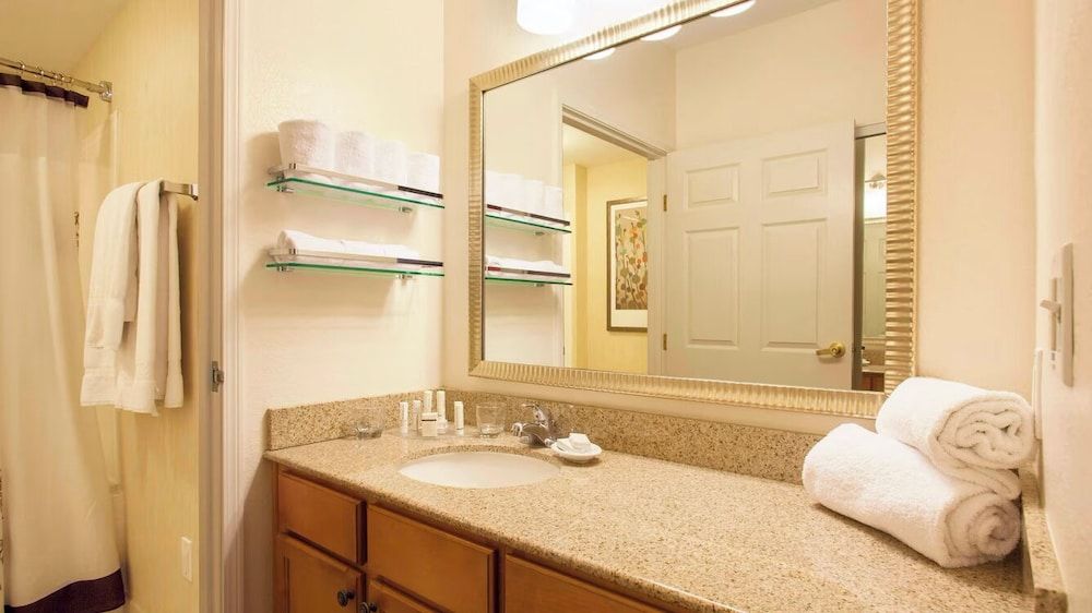 Suite, 1 King Bed