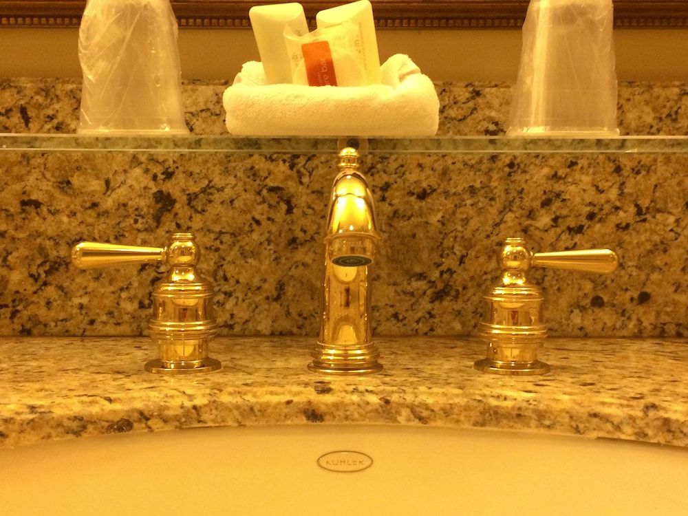 Carlton Hotel Vintage Deluxe, King 5