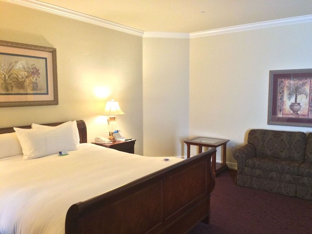 Carlton Hotel Vintage Deluxe, King