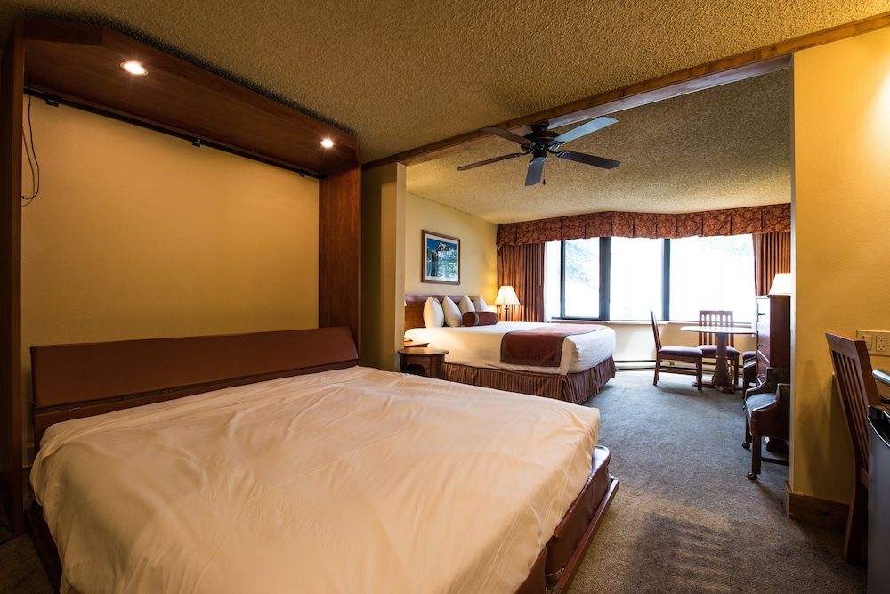 Grand Lodge Crested Butte Studio, Multiple Beds (Emmons)