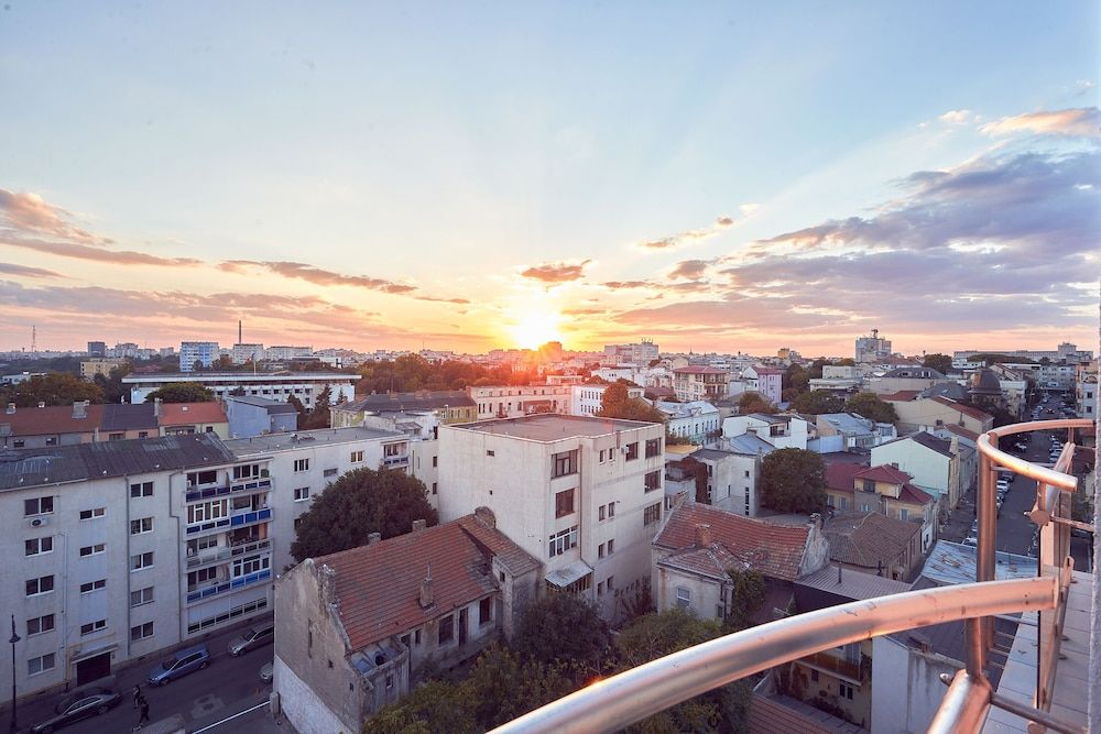 Continental Forum Constanta Standard Family Room with sofabed 3