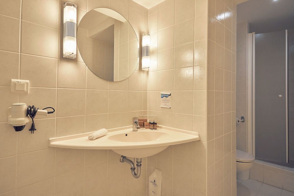 Continental Forum Constanta Standard Family Room with sofabed 4