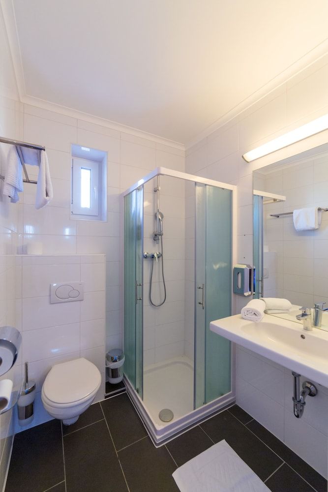 Arion Hotel Vienna Airport Twin Room, 2 Twin Beds 5