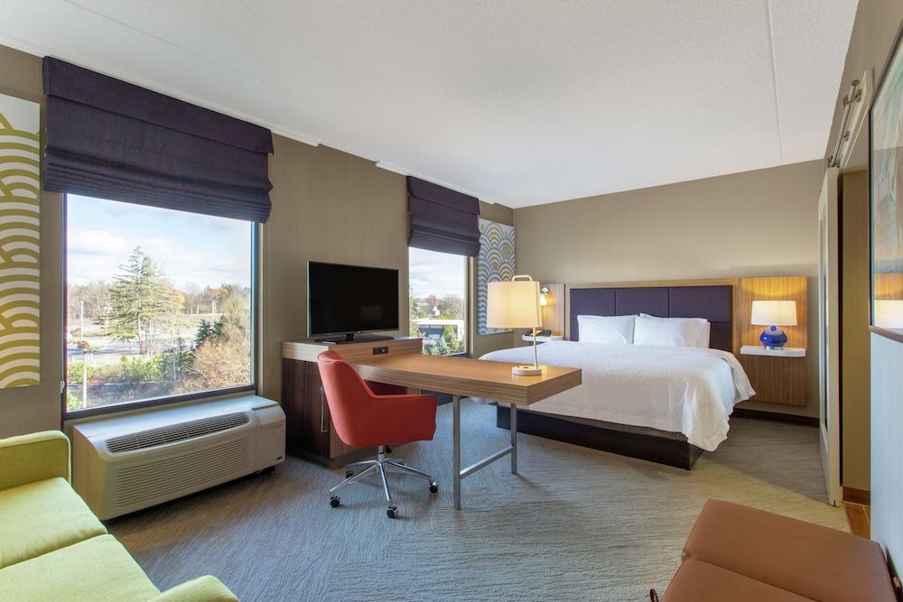 Studio Suite, 1 King Bed, Non Smoking
