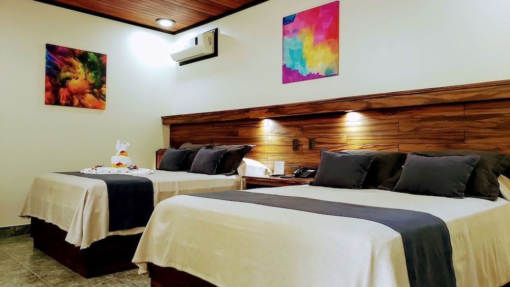 Volcano Lodge Hotel & Thermal Experience Superior Room, 2 Double Beds 4
