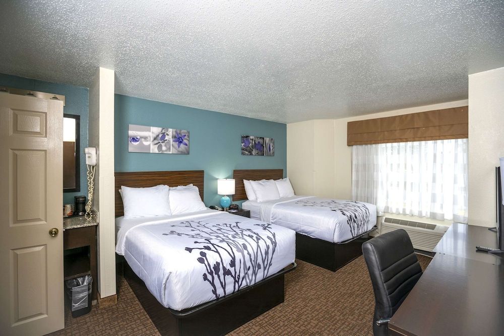 Standard Room, 2 Double Beds, Non Smoking