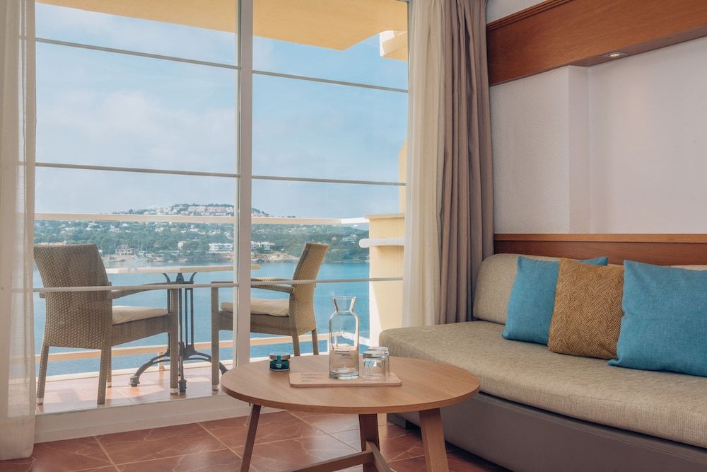 Suite, Sea View (Single Use)