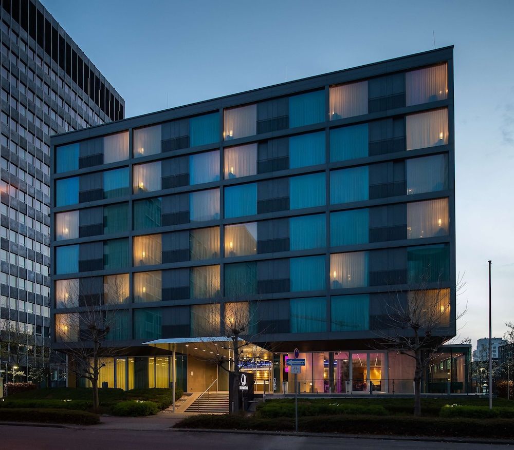 undefined DoubleTree by Hilton Frankfurt Niederrad 8