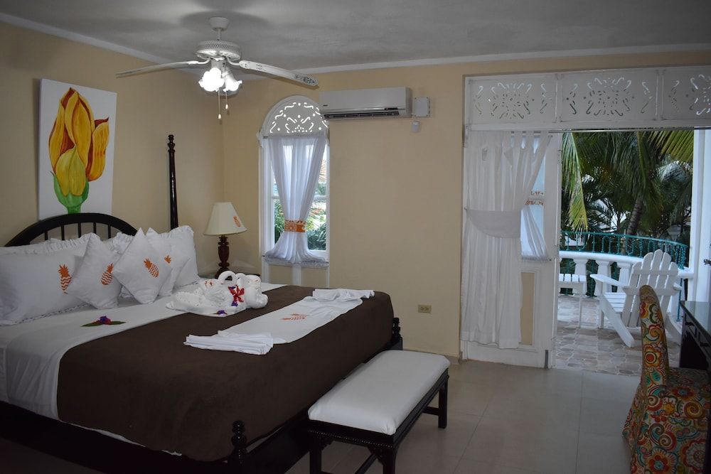 Junior Suite, 2 Bedrooms, Garden View (with Full- Time Nanny Service)