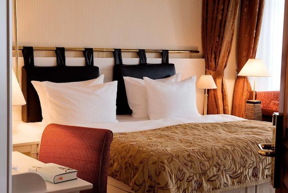 Yachthafenresidenz Hohe Duene Skippers Cabin Park view 6