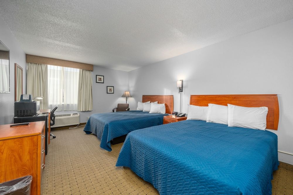 Double Queen Room