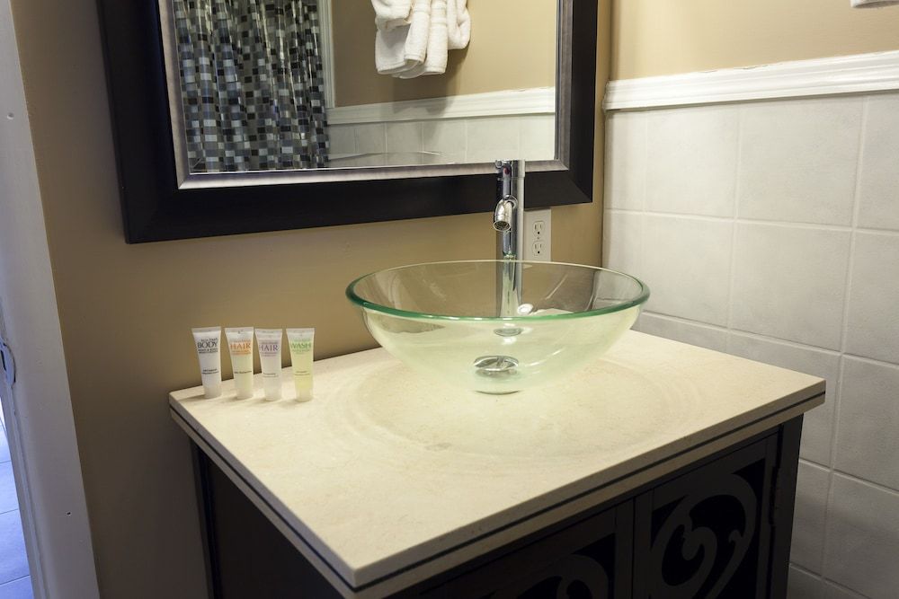 Granada Inn Standard Room, 1 Bedroom, Non Smoking (Penthouse) 6