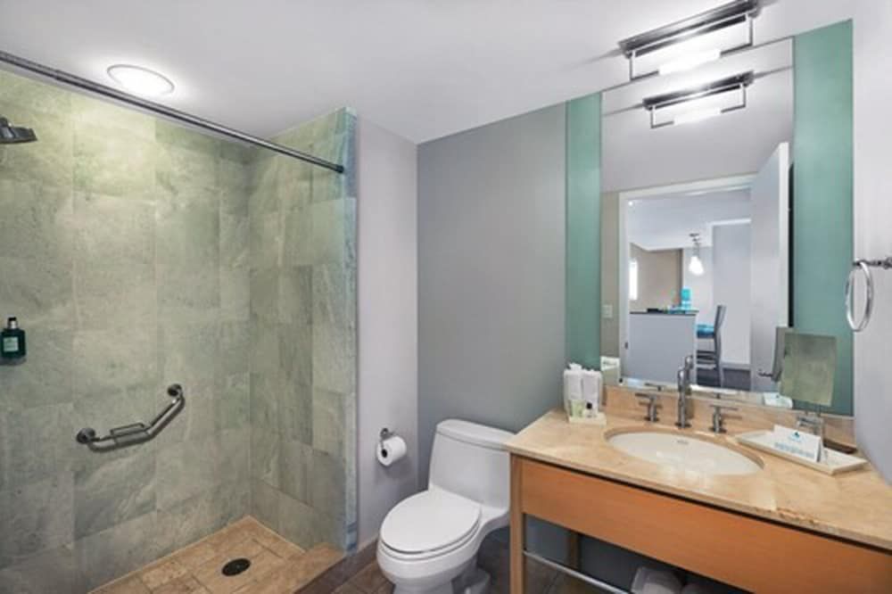 Marenas Beach Resort Classic Room, 1 King Bed, Ocean View 5