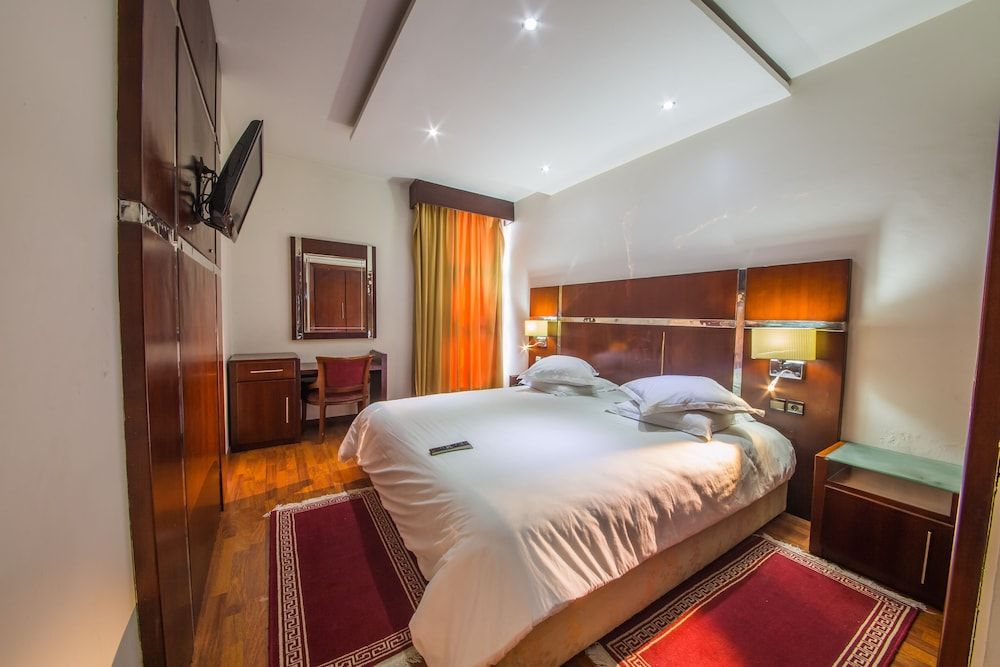 undefined Hotel Prince de Paris 2