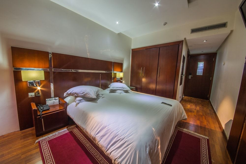 Hotel Prince de Paris Standard Room 3