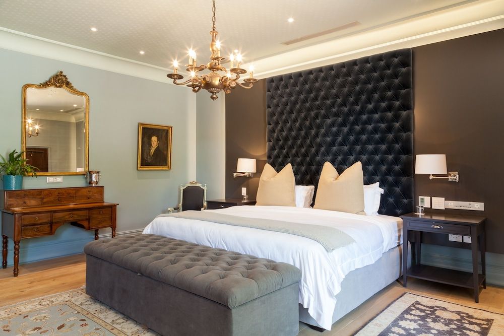 Lanzerac Hotel Luxury Room 6