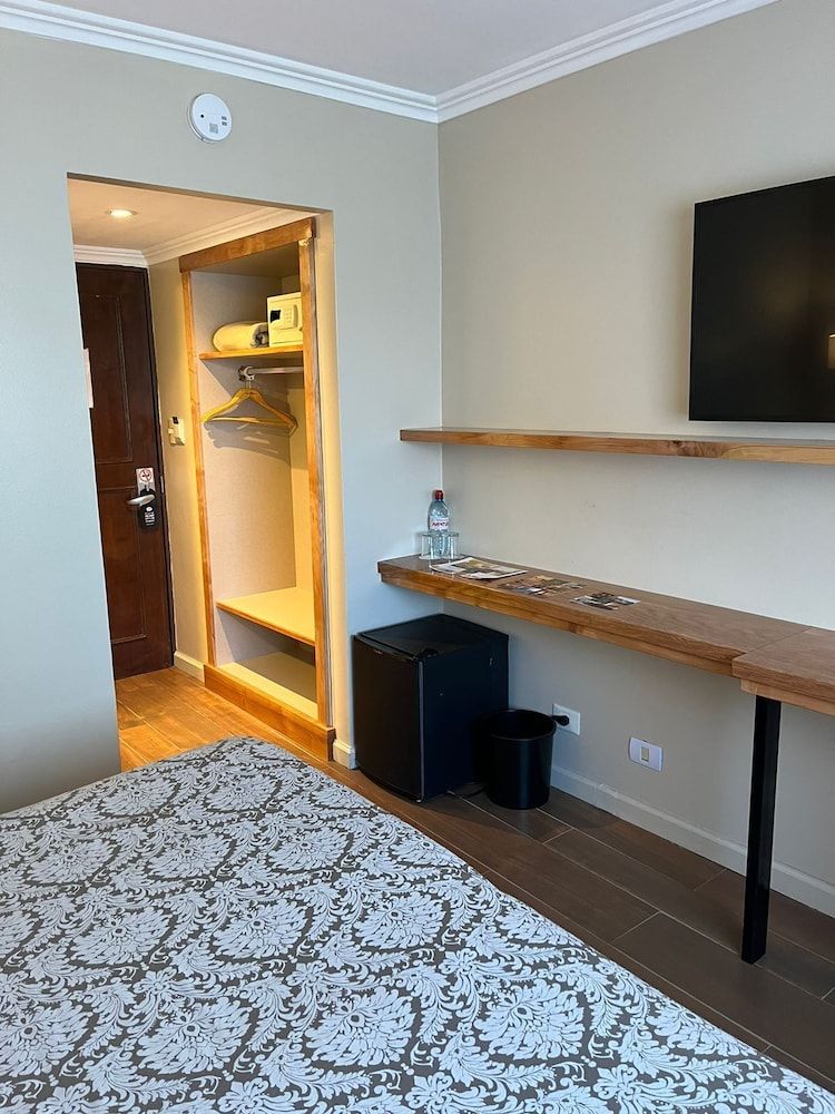 Kenton Palace Bariloche Classic Double Room 6