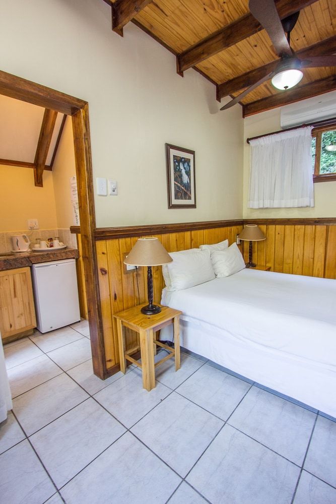 Standard Room, 1 Double Bed, Garden View