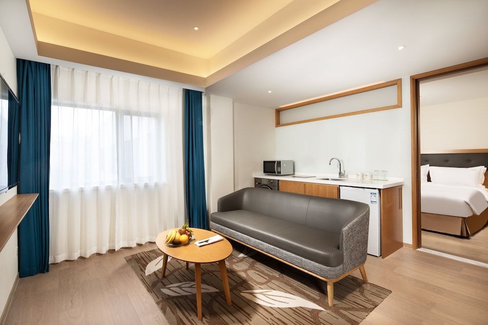 undefined Holiday Inn Shanghai Hongqiao Central by IHG 2