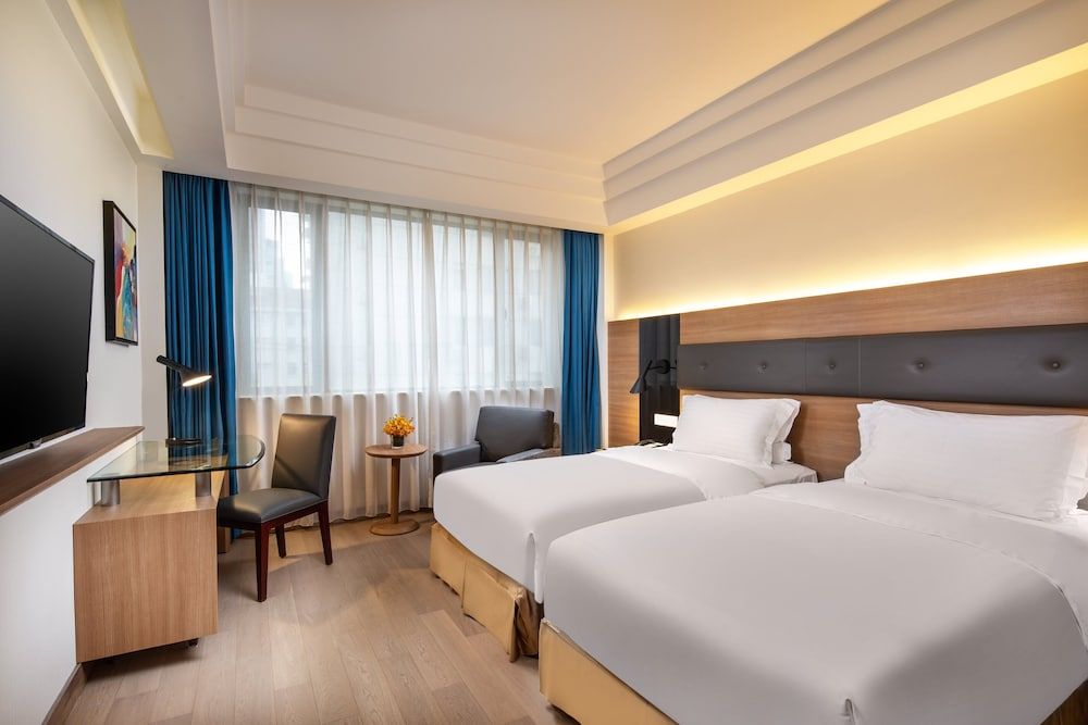 undefined Holiday Inn Shanghai Hongqiao Central by IHG 4