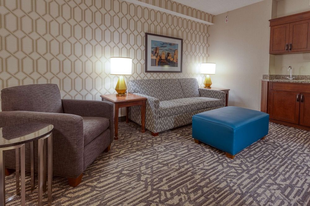 Suite, 1 King Bed, Refrigerator & Microwave (Upper Floor, 2 Rooms)