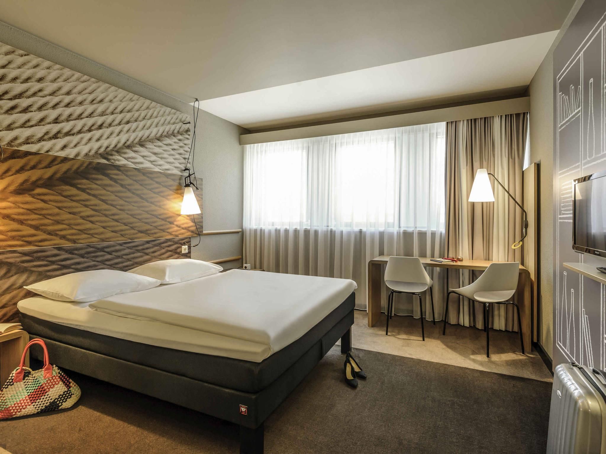 Standard Room with 1 double bed