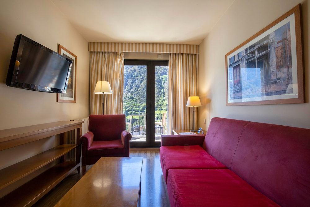 Apartaments Shusski by Nexta. Apartment, 1 Bedroom, Kitchen (3 adults) 5