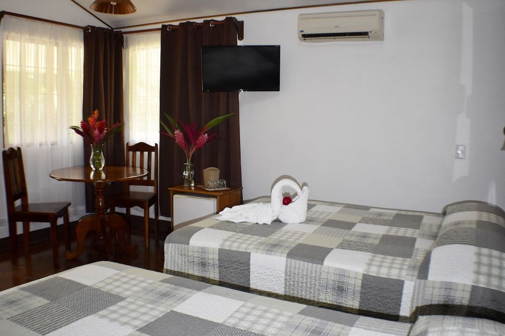Arenal Country Inn Standard Double Room, 2 Double Beds 5