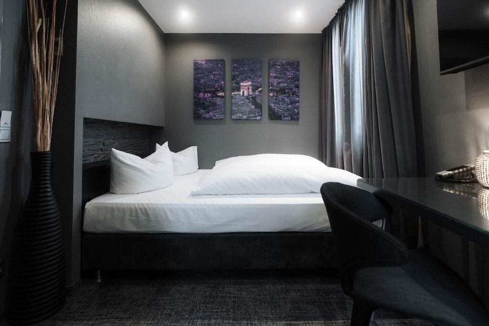 undefined Hotel am Augustinerplatz 4