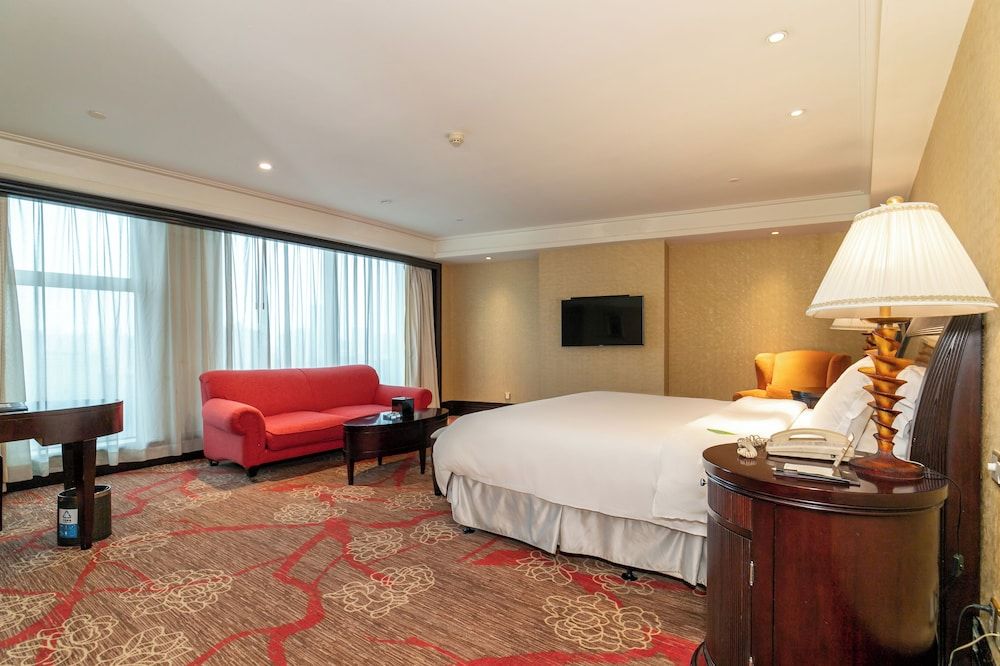 undefined Royal Mediterranean Hotel 4