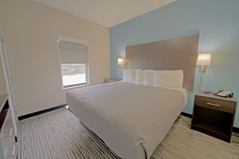 All Season Suites Suite, 1 King Bed with Sofa bed