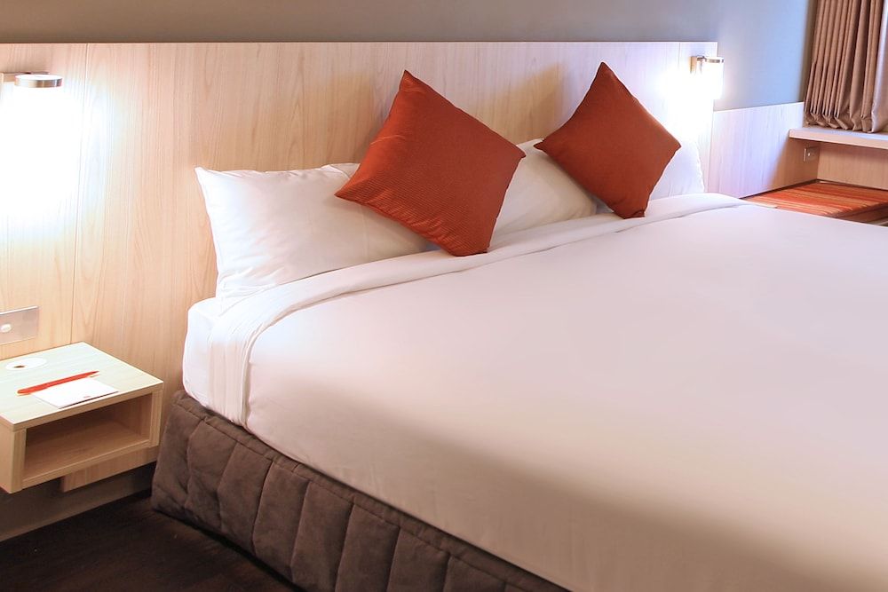 ibis Auckland Ellerslie Standard Room, 1 King Bed 2
