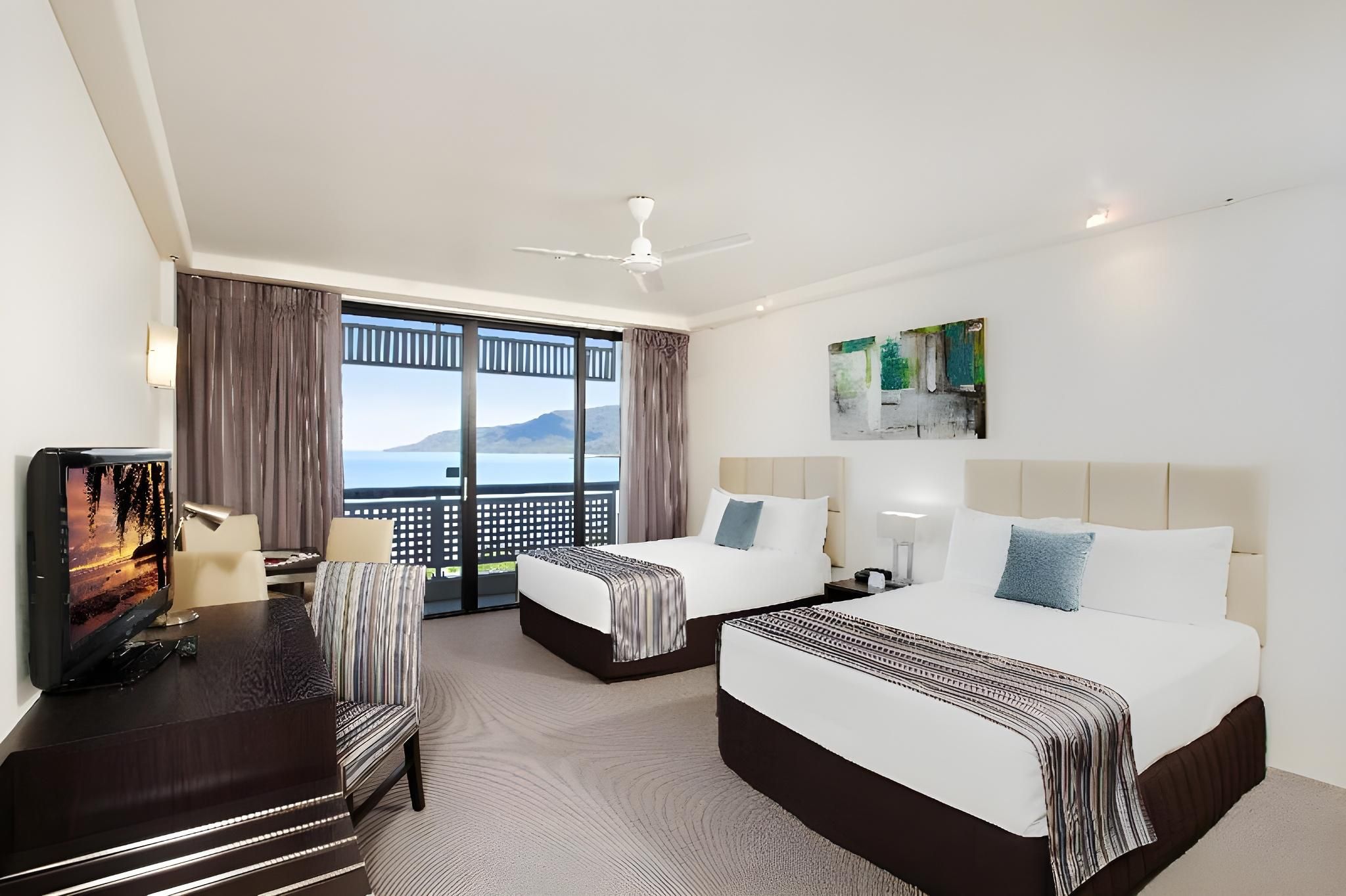 Sea View Twin Bed