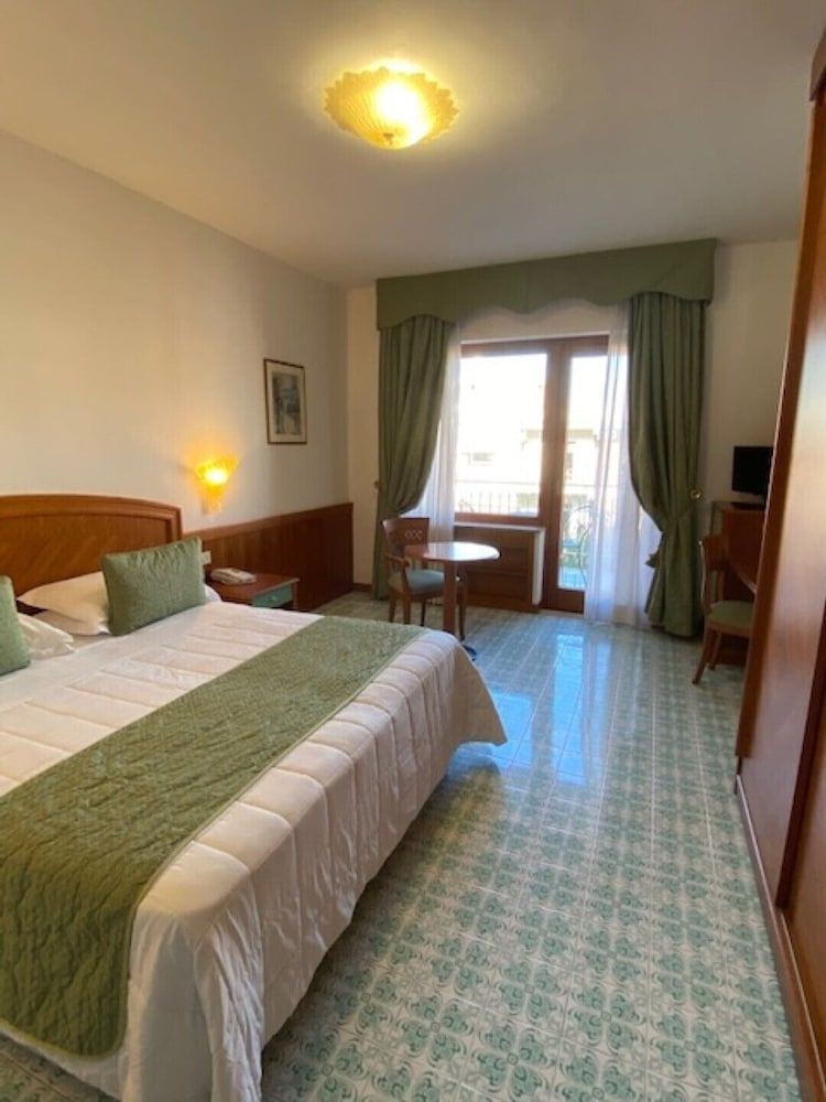 Grand Hotel Cesare Augusto Basic Double or Twin Room, 1 Bedroom, City View 3