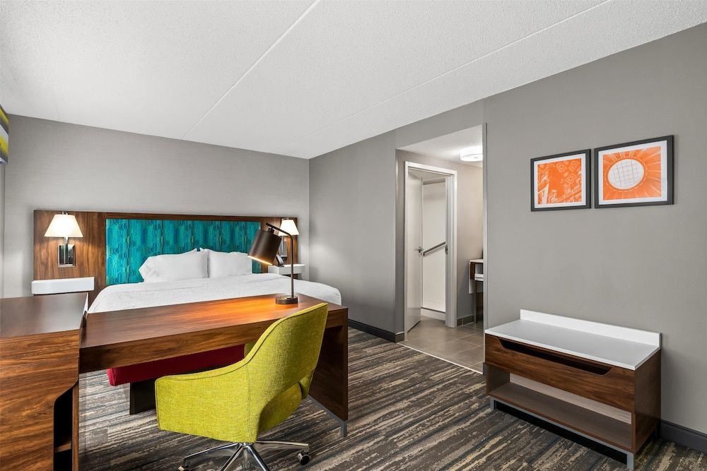 Studio Suite, 1 King Bed with Sofa bed