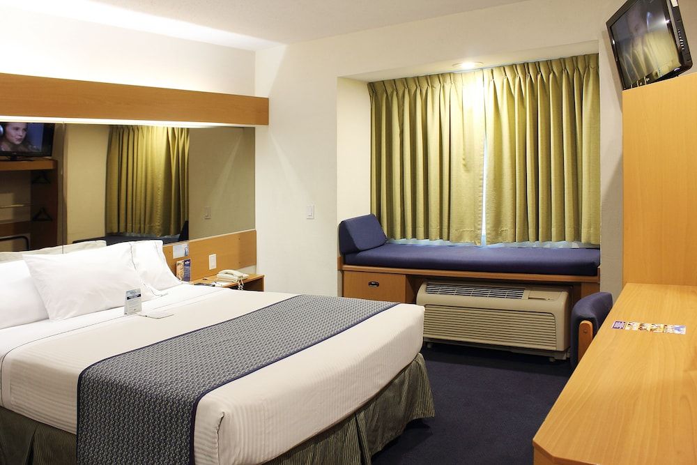 Standard Room, 1 Queen Bed, Smoking