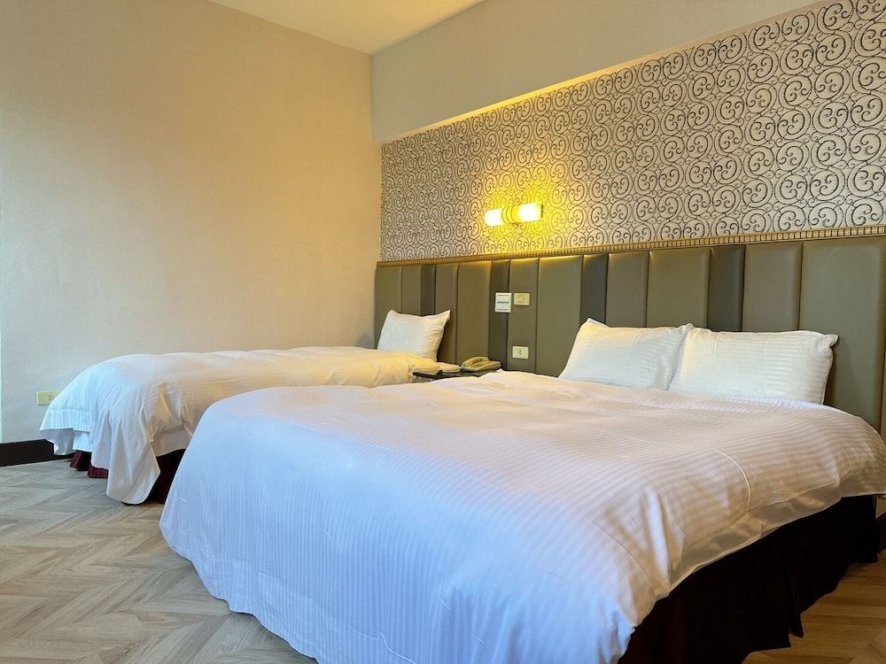 Elite Triple Room