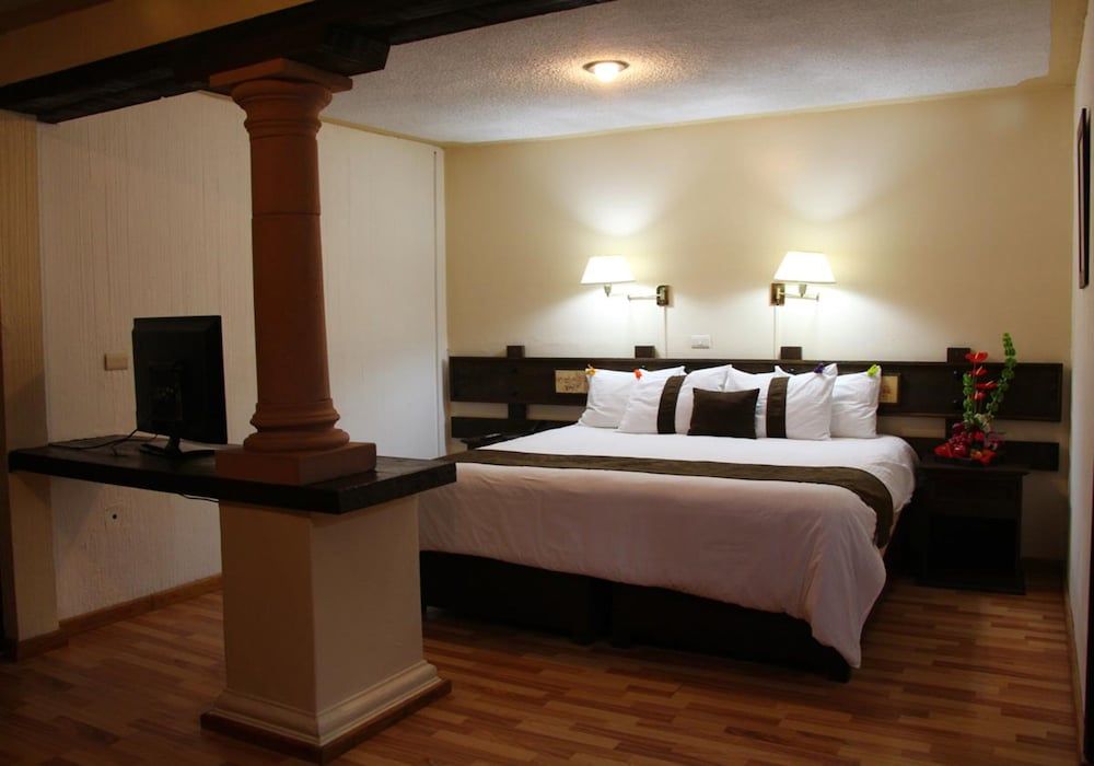 Hotel Misión Xalapa Suite, 1 King Bed (Master) 2