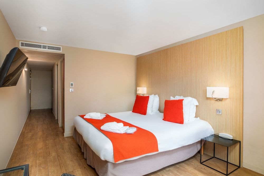 SOWELL HOTELS Golfe de Saint-Tropez Triple Room, Balcony 3