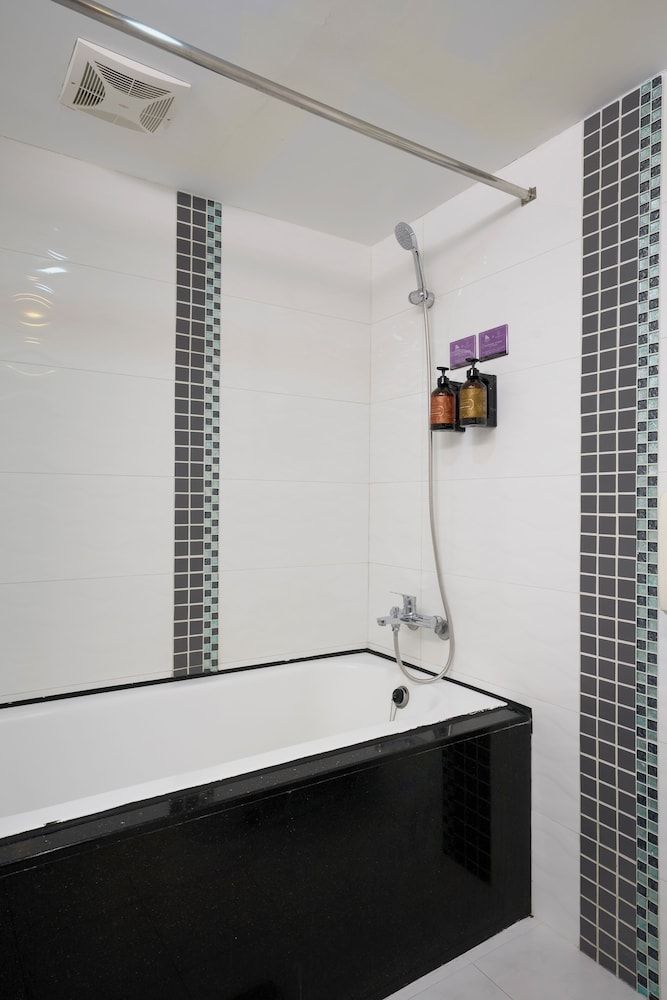 Ferrary Hotel Elite Twin Room 4