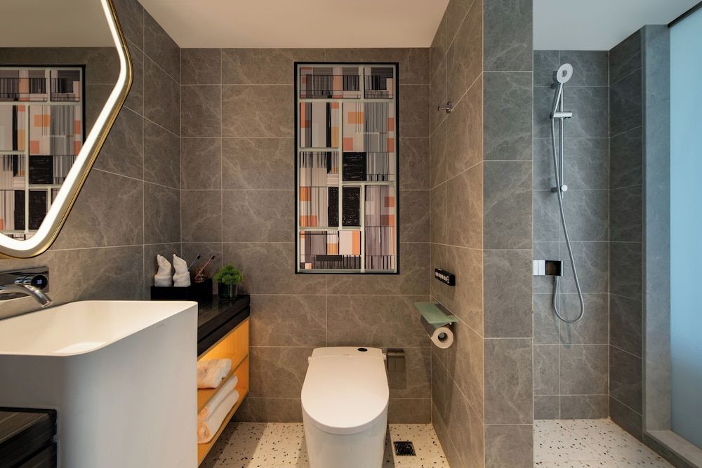 undefined Guangzhou Hotel - Canton Fair Free Shuttle Bus 8