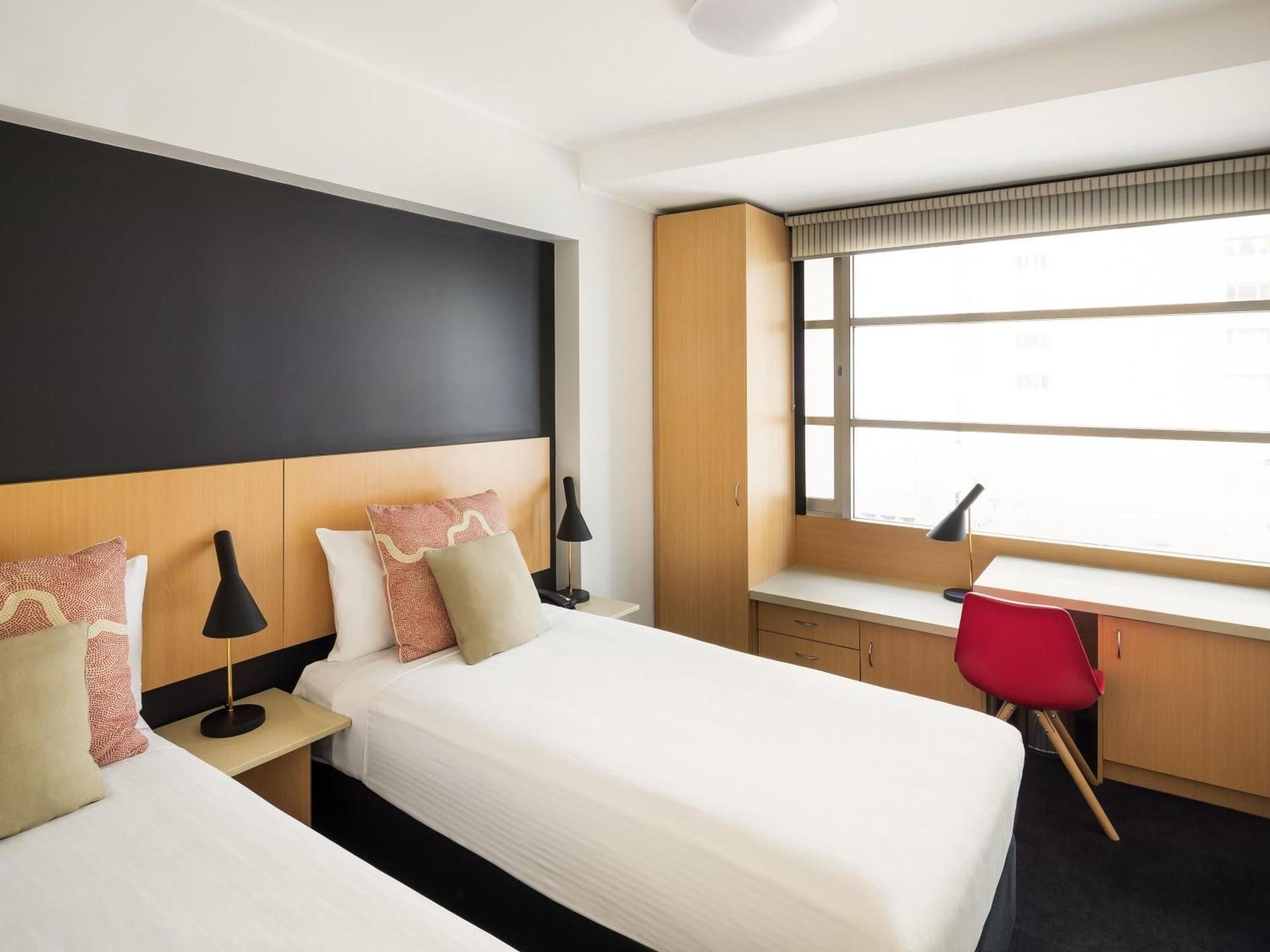 ibis Sydney World Square Standard Twin Room 2