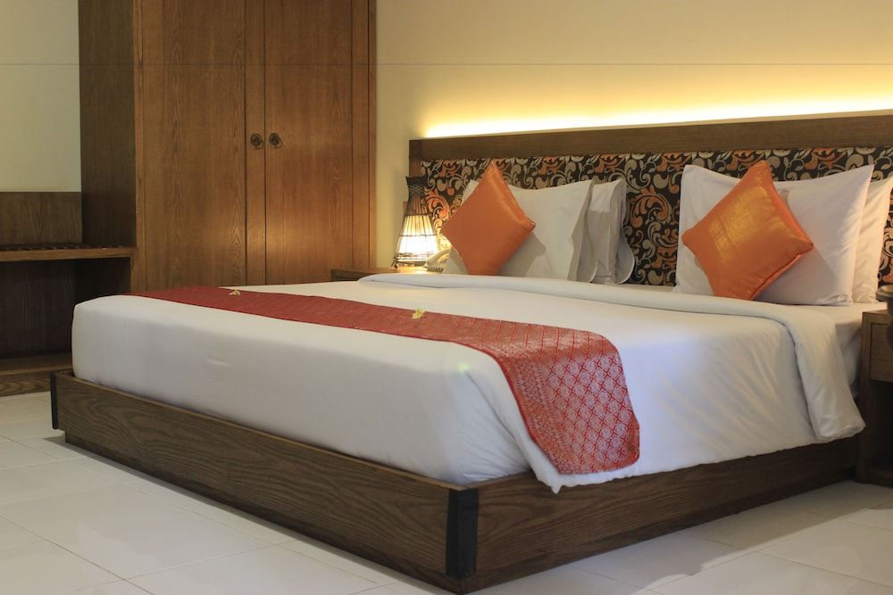 Deluxe Room with Dinner