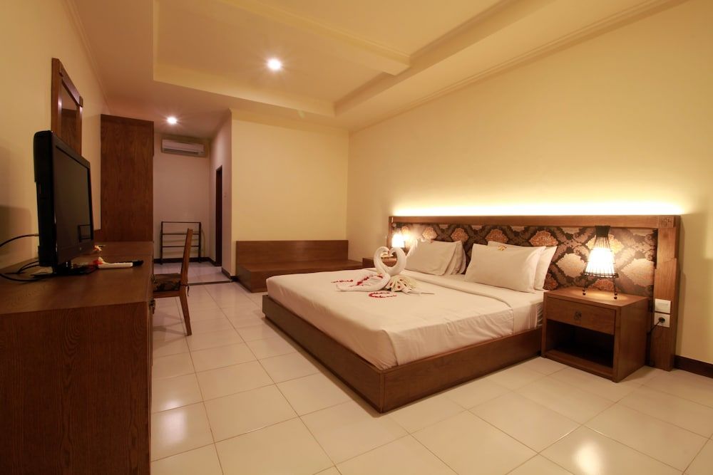 Deluxe Room with Dinner