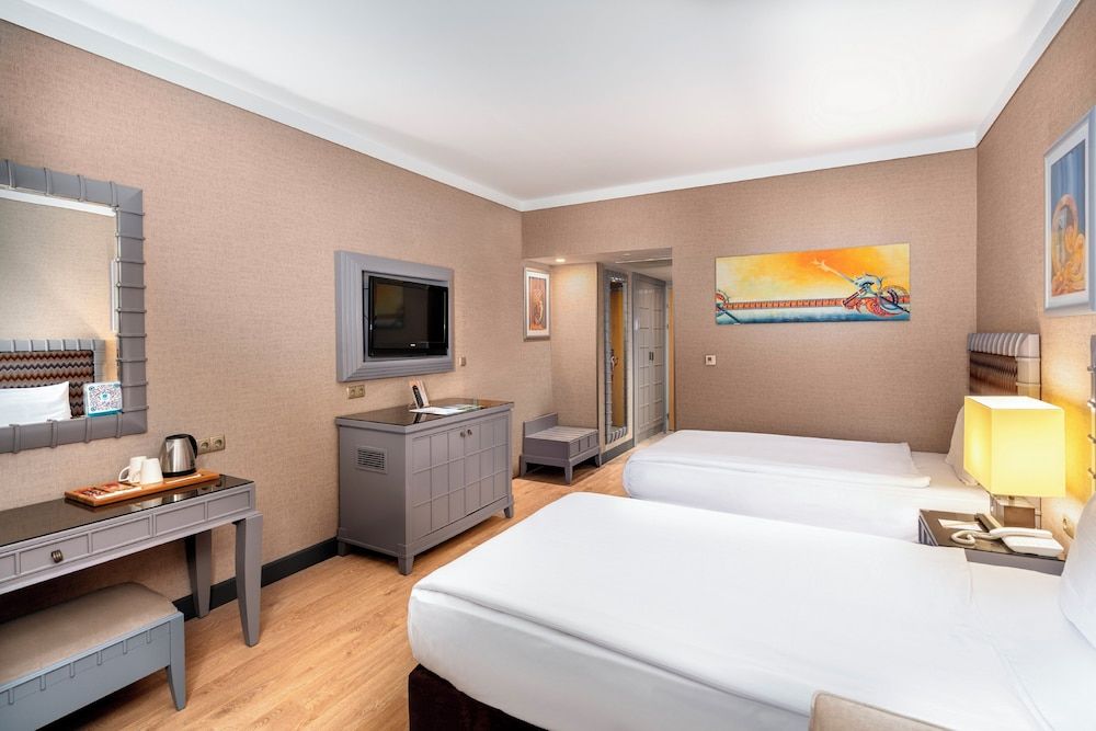 Grand Hotel Konya Accessible Room 2