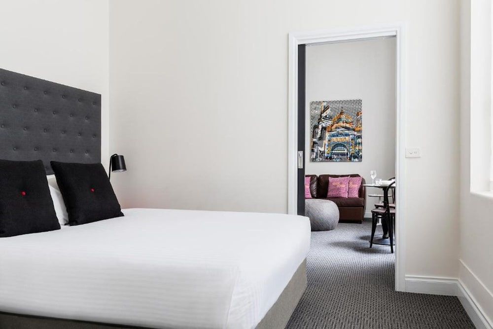 Quality Apartments Melbourne Central One Bedroom Apartment 3