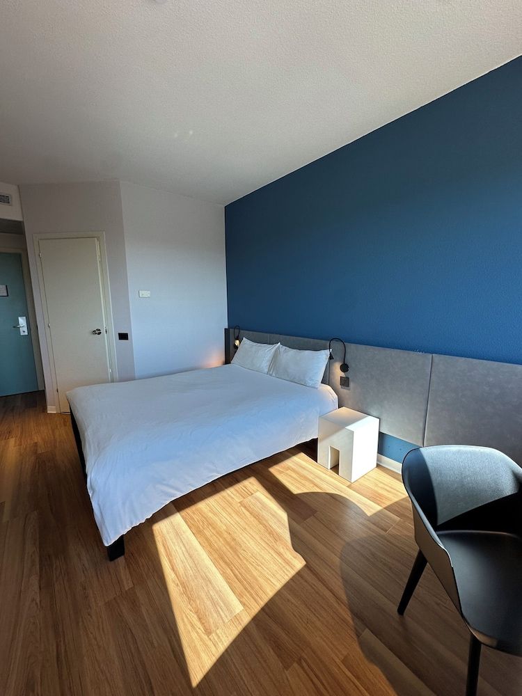 ibis Roma Fiera Standard Room, 1 Double Bed 12