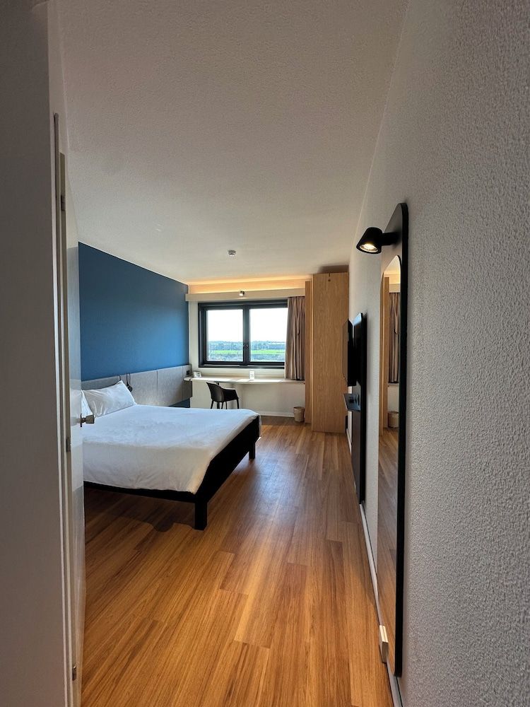 ibis Roma Fiera Standard Room, 1 Double Bed 8