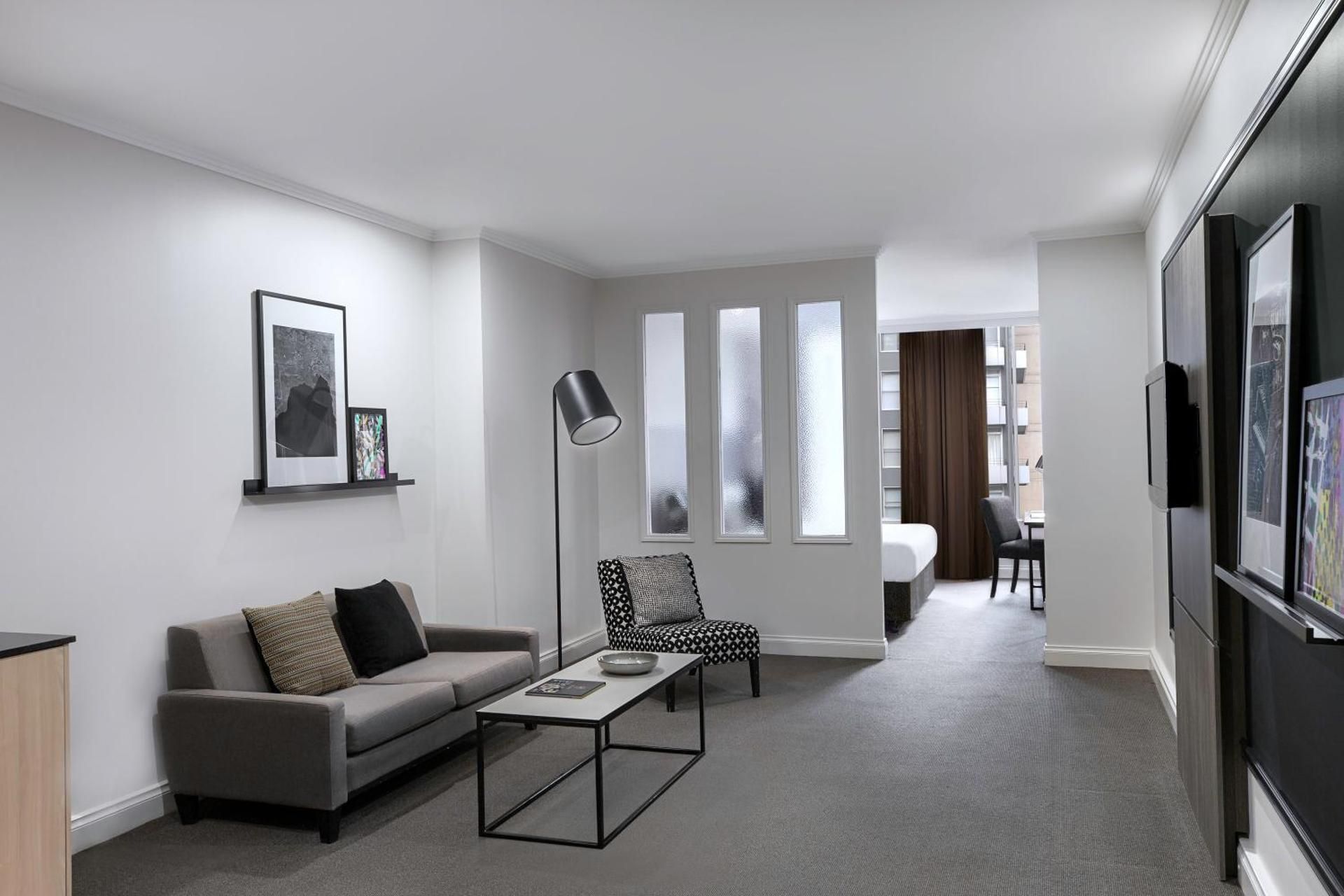 Premium Executive Studio